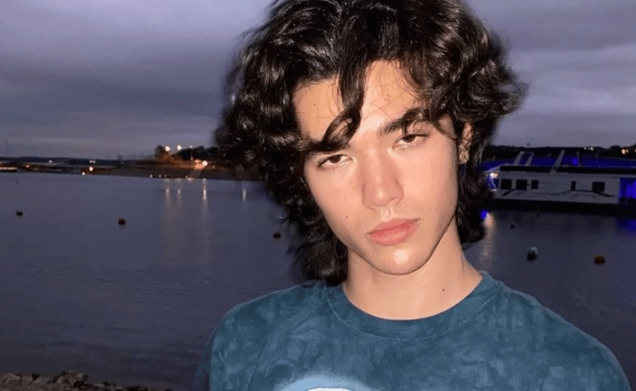 Introducing Conan Gray: The Singer-Songwriter Taking the Music Scene by Storm